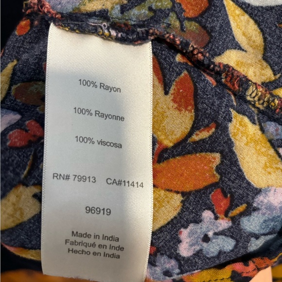 2 for 1 Motherhood Maternity Size XL Blouses - Picture 9 of 10